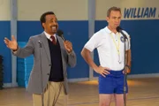Mr. Glascott (Tim Meadows, l.); Rick Mellor (Bryan Callen, r.)