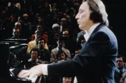 Der Name Arturo Benedetti-Michelangeli ist bis heute untrennbar mit dem G-Dur-Klavierkonzert von Maurice Ravel verbunden.