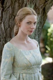 Nachdem ihr Mann in einer Schlacht gefallen ist, wird Elizabeth Woodville (Rebecca Ferguson) alles genommen. Das Schicksal hat jedoch eine ganz besondere Überraschung für sie parat ...