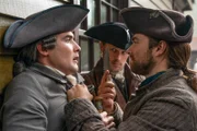 Chris Donald (Phillip Wylie), Sam Heughan (Jamie Fraser), Richard Rankin (Roger Wakefield).