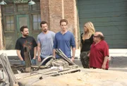(v.l.n.r.) Charlie Kelly (Charlie Day); Mac (Rob McElhenney);  Dennis Reynolds (Glenn Howerton); Dee Reynolds (Kaitlin Olson); Frank Reynolds (Danny DeVito).