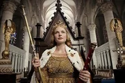 Tiendelige historische dramareeks over drie sterke vrouwen uit de Britse geschiedenis die door één enkele ambitie worden gedreven: macht.