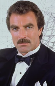 Nach harter Ermittlungsarbeit stehen Magnum (Tom Selleck) und Anwältin Cynthia kurz davor, einen Drogen- und Bestechungsskandal in Los Angeles aufzudecken. Doch dann vernichtet ein Helfershelfer der Dealer das gesammelte Beweismaterial ...