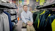 Jan Ekmark ist bei Fischer Sports für das globale Marketing zuständig. Er weiß wie seine skandinavischen Landsleute ticken und welche Art von Ski sie kaufen. Menschen wie er sind für ein Unternehmen wie Fischer nicht mehr weg zu denken.