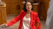 Sophia (Krista Birkner) testet, wie weit Christoph geht, indem sie ihm ein eindeutiges Angebot macht.