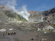 White Island ist ein sehr aktiver Vulkan am Rande des Feuerrings, vor der Ostküste Neuseelands.