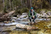 Felix Neureuther in der Ramsau (Berchtesgaden) bei Dreharbeiten rund um die Ramsauer Ache.