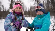 Überleben im eisigen Alaska: Chloe und Eiley 1
