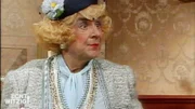Harald Juhnke als Dame in einem "Harald und Eddi" Sketch.