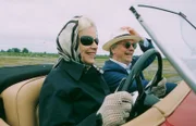 Isobel Hewitt (Honor Blackman) und Quentin Roka (Philip Franks).