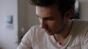 Während der Termin von Tristans (Maarten Nulens) erster Chemotherapie näher rückt, wachsen seine Zweifel ins Unermessliche.