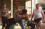 Dana (Kimberly Williams-Paisley), Jim (Jim Belushi), Cheryl (Courtney Thorne-Smith), Andy (Larry Joe Campbell)