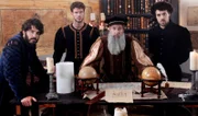 Jahrelang arbeitete der Kartograph Gerhard Mercator im 16. Jahrhundert an einer Darstellung der Erdkugel auf einer flächigen Karte. Die Mercatorprojektion ist bis heute die Grundlage  für unsere Weltkarten.