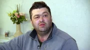 Vater Reinhold (40) steht vor dem Ruin: Sein Familienbetrieb aus der Pfalz wirft zu wenig Gewinn ab.Vater Reinhold (40) steht vor dem Ruin: Sein Familienbetrieb aus der Pfalz wirft zu wenig Gewinn ab.