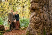 Richard Rankin (Roger Wakefield), John Bell (Ian Murray), Andrew/Mathew Adair (Jemmy), Sophie Skelton (Brianna).