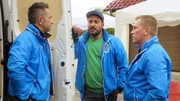 Die Trödelprofis Mauro Corradino (li.), Sükrü Pehlivan (Mitte) und Otto Schulte beratschlagen sich..