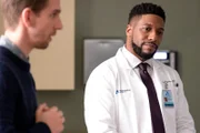 Dr. Floyd Reynolds (Jocko Sims)