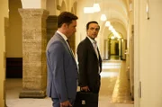 Ben Ritter (Peter Fieseler, l.) hat mit Romy geschlafen, Staatsanwalt Rudi Illić (Aleksandar Iovanovic, r.) ist mit ihr liiert.