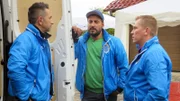 Die Trödelprofis Mauro Corradino (li.), Sükrü Pehlivan (Mitte) und Otto Schulte beratschlagen sich..