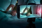 Der Assistenzarzt Philipp G. betäubte und vergewaltigte Patientinnen auf der neurologischen Station des Evangelischen Klinikums Bethel in Bielefeld. Seine Taten filmte er. (nachgestellte Szene)