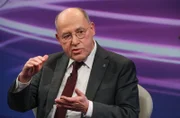 Zu Gast bei Moderatorin Sandra Maischberger: Gregor Gysi (langjähriger Fraktionsvorsitzender der Linkspartei).