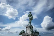 Picture Shows: Copy of Michelangelo’s David standing above Florence