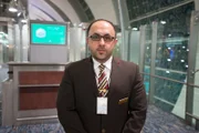 Internationaler Flughafen Dubai - Aufsichtsperson Mahmood Alam.