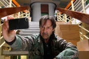 ARD/RB TATORT - WER WIND ERNTET, SÄT STURM, am Sonntag um 20:15 Uhr im ERSTEN. Der Umweltaktivist Henrik Paulsen (Helmut Zierl) macht mit einem Videoblog auf Umweltskandale aufmerksam.