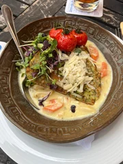 Gasthof Münsterschwarzach: Spargelravioli mit Kirschtomaten und italienischem Hartkäse.