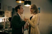 Romy Heiland (Christina Athenstädt, r.) weiß nicht, ob Rudi Illić (Aleksandar Iovanovic, l.) ihr verzeihen wird.