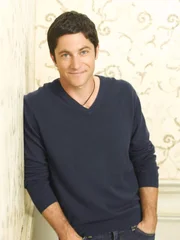 GHOST WHISPERER - David Conrad stars as Jim Clancy in "Ghost Whisperer."