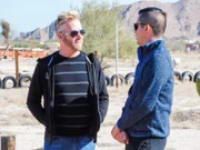 Kenny und Armando sehen sich Immobilien in Mexiko an.