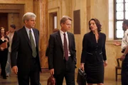 LAW & ORDER -- "Dignity" Episode 2005 -- Pictured: (l-r) Sam Waterston as District Attorney Jack McCoy, Linus Roache as A.D.A. Michael Cutter, Alana De La Garza as A.D.A. Connie Rubirosa
