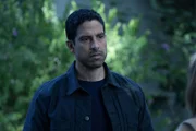 Luke Alvez (Adam Rodriguez)
