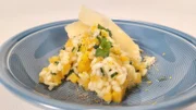 Steckrübenrisotto mit Rauchkas.