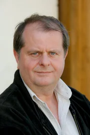 Alexander Mitterer (Christian Bauer).