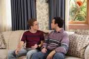 L-R: Adam Goldberg (Sean Giambrone) und Barry Goldberg (Troy Gentile)