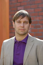 Atef Vogel (Harald Singer).