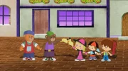 Zoés Zauberschrank und die Kinder werden heute zu Hip-Hoppern in einem Königreich. Dort teilen viele ihre Tanzleidenschaft und man startet eine spontane Hip-Hop-Nummer.