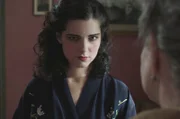 Pola Negri (Michalina Olszanska) ist wegen der Revolution nach Warschau zurückgekehrt. Sie vermisst Berlin und ihren Beruf.