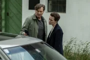 Markus Glösl und Fida Emam gehen einer Spur nach.