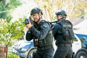(v.li.): Jay Harrington (David Kay), Kenny Johnson (Dominique Luca).