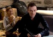 Rebecka Schyttelius' (Ylva Nilsson) Freund Christian (Sven Ahlström) hat blutige Rache genommen.
