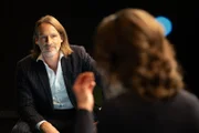 Die britische politische Philosophin und Autorin Erica Benner ist zu Gast bei "Precht" zum Thema "Wer regiert in der Demokratie?".
