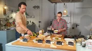 Jo Hiller und Eliane Neubert kochen Fast Food-Produkte nach.