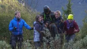 Wildniscoach Tobi hat alles für die Rettungsmission vorbereitet und die Abenteurer geben sich alle Mühe, die Situation so gut wie möglich zu bewältigen.