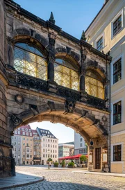 Verbindungsgang zwischen Schloss und Taschenbergpalais.