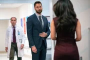 Ryan Eggold (Dr. Max Goodwin), Sweta Keswani (Soma Kulkarni).