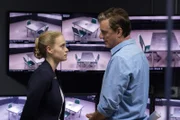 Kick Lanigan (Leven Rambin), Frank (Chris Noth)