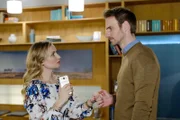 Isabelle (Ania Niedieck) verheimlicht Damian (Christian Feist), dass sie nach Namibia fliegt, um seinem Geheimnis auf die Spur zu kommen.